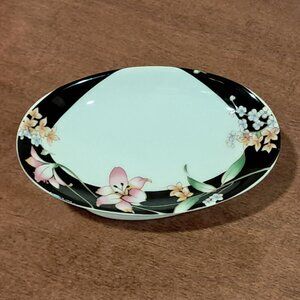 Vintage Japanese Porcelain Oval Pedestal Soap Dish W/Flowers, 5 1/2"